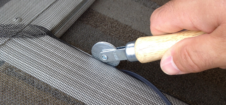 metal screen door repair in Mt Prospect